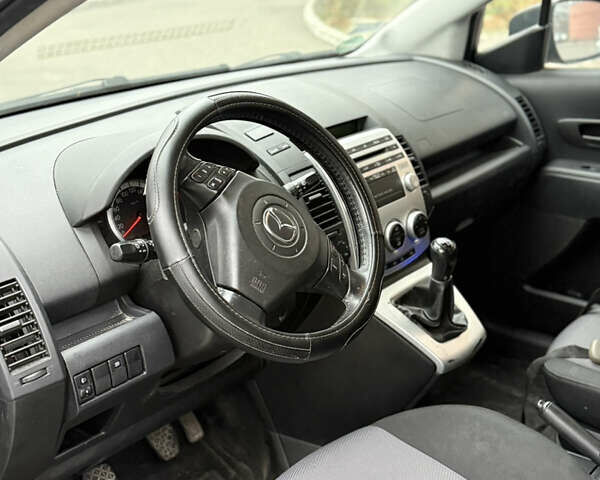 Черный Мазда 5, объемом двигателя 2 л и пробегом 280 тыс. км за 2700 $, фото 10 на Automoto.ua