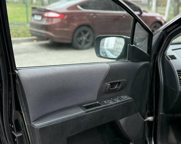 Черный Мазда 5, объемом двигателя 2 л и пробегом 280 тыс. км за 2700 $, фото 9 на Automoto.ua