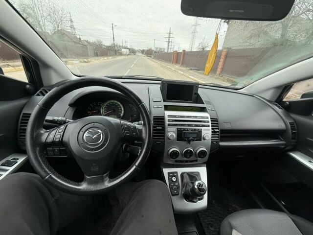 Черный Мазда 5, объемом двигателя 2 л и пробегом 301 тыс. км за 2800 $, фото 6 на Automoto.ua