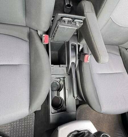 Черный Мазда 5, объемом двигателя 2 л и пробегом 220 тыс. км за 6500 $, фото 7 на Automoto.ua