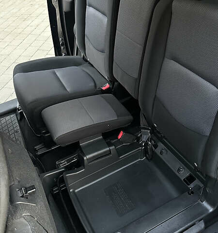 Черный Мазда 5, объемом двигателя 2 л и пробегом 221 тыс. км за 6800 $, фото 14 на Automoto.ua