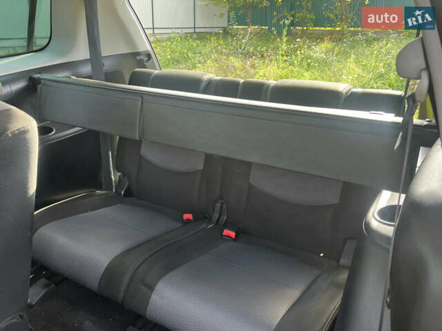 Черный Мазда 5, объемом двигателя 2 л и пробегом 244 тыс. км за 5500 $, фото 10 на Automoto.ua