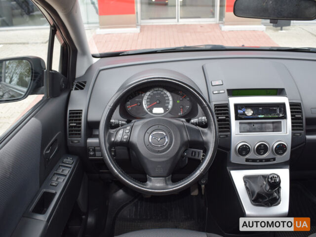 Черный Мазда 5, объемом двигателя 1.8 л и пробегом 269 тыс. км за 5200 $, фото 8 на Automoto.ua