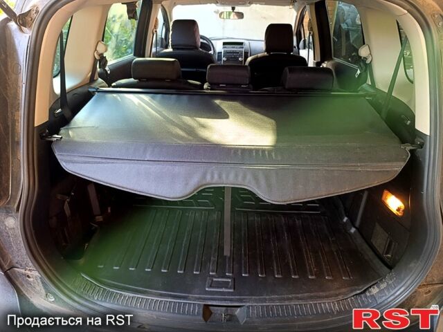 Черный Мазда 5, объемом двигателя 2 л и пробегом 170 тыс. км за 5200 $, фото 6 на Automoto.ua