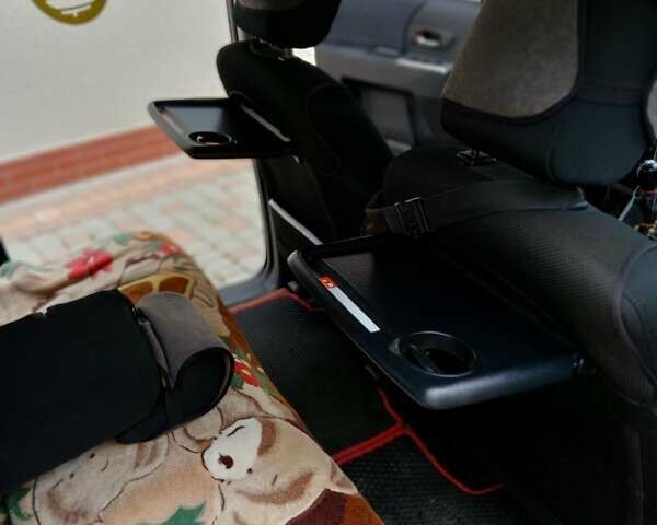 Черный Мазда 5, объемом двигателя 2 л и пробегом 273 тыс. км за 5999 $, фото 15 на Automoto.ua