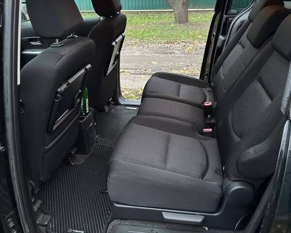 Черный Мазда 5, объемом двигателя 2 л и пробегом 228 тыс. км за 6700 $, фото 2 на Automoto.ua