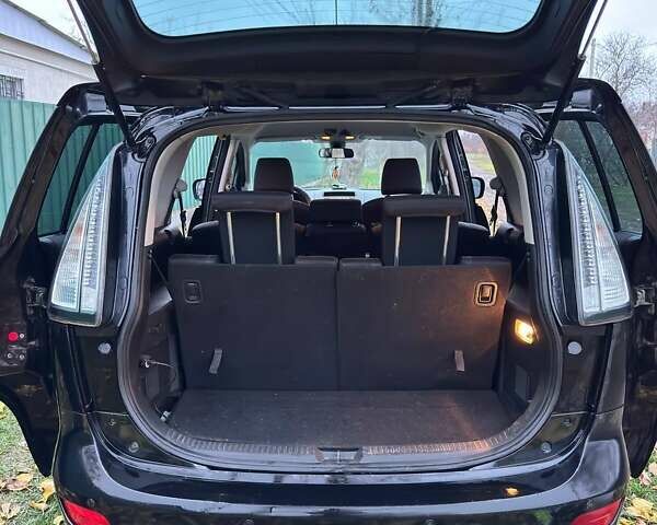 Черный Мазда 5, объемом двигателя 2 л и пробегом 228 тыс. км за 6700 $, фото 4 на Automoto.ua