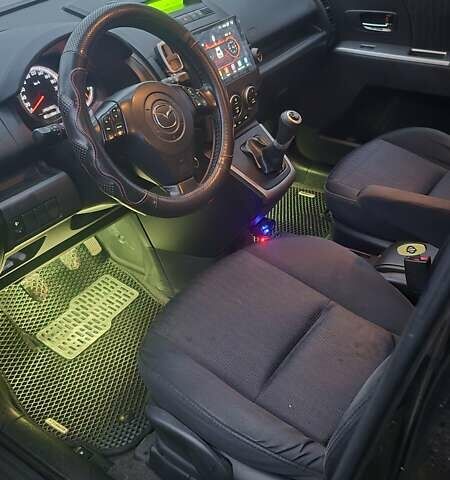Черный Мазда 5, объемом двигателя 2 л и пробегом 228 тыс. км за 6700 $, фото 34 на Automoto.ua