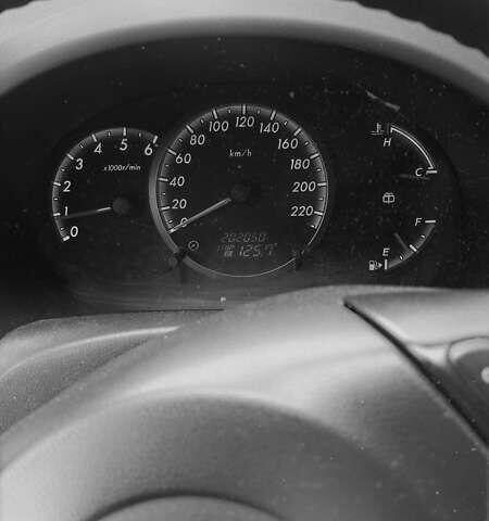 Черный Мазда 5, объемом двигателя 2 л и пробегом 202 тыс. км за 7200 $, фото 3 на Automoto.ua