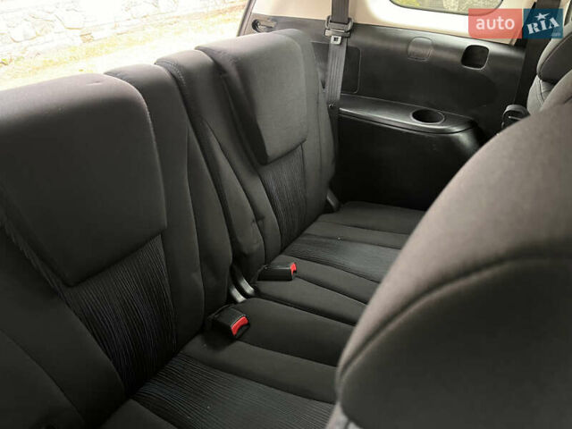 Чорний Мазда 5, об'ємом двигуна 2 л та пробігом 231 тис. км за 7999 $, фото 53 на Automoto.ua