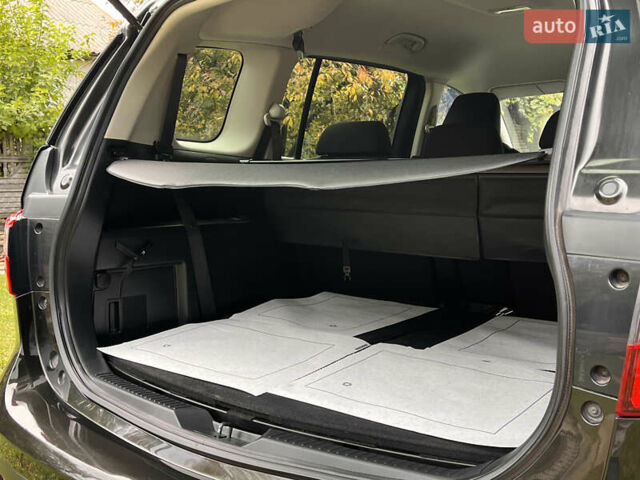 Чорний Мазда 5, об'ємом двигуна 2 л та пробігом 231 тис. км за 7999 $, фото 48 на Automoto.ua