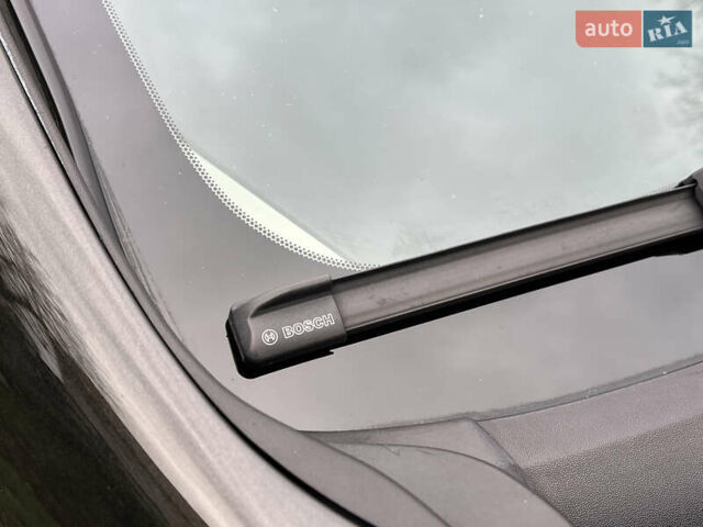 Черный Мазда 5, объемом двигателя 2 л и пробегом 231 тыс. км за 7699 $, фото 22 на Automoto.ua