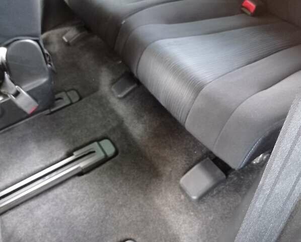 Черный Мазда 5, объемом двигателя 1.6 л и пробегом 208 тыс. км за 7550 $, фото 6 на Automoto.ua