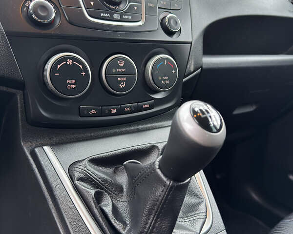 Черный Мазда 5, объемом двигателя 1.6 л и пробегом 205 тыс. км за 8999 $, фото 34 на Automoto.ua