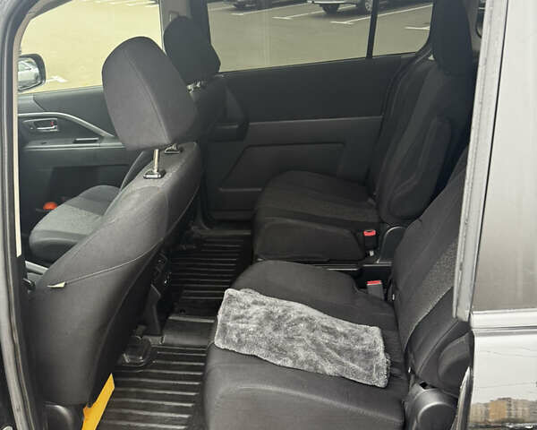 Черный Мазда 5, объемом двигателя 2.5 л и пробегом 282 тыс. км за 8700 $, фото 7 на Automoto.ua