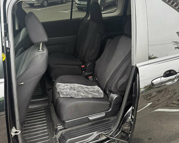 Черный Мазда 5, объемом двигателя 2.5 л и пробегом 282 тыс. км за 8700 $, фото 8 на Automoto.ua