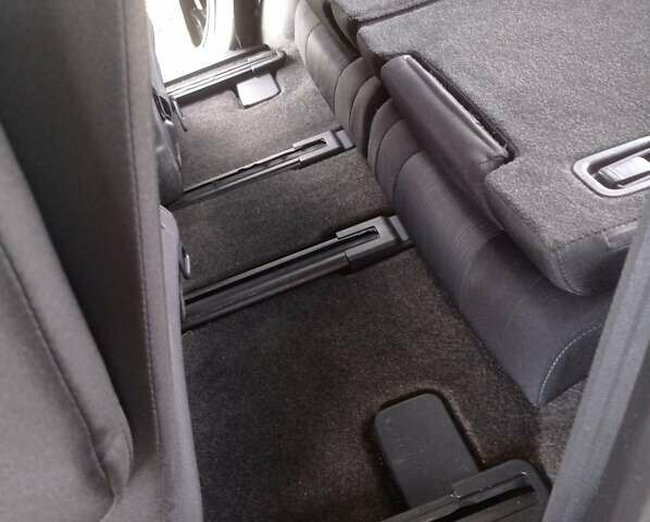 Черный Мазда 5, объемом двигателя 1.6 л и пробегом 208 тыс. км за 7550 $, фото 3 на Automoto.ua