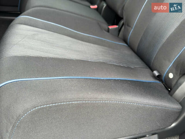 Черный Мазда 5, объемом двигателя 1.6 л и пробегом 205 тыс. км за 8999 $, фото 18 на Automoto.ua