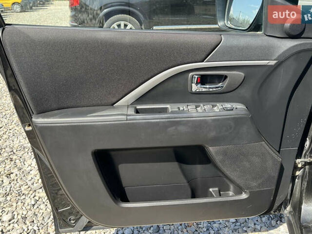 Чорний Мазда 5, об'ємом двигуна 1.56 л та пробігом 238 тис. км за 7200 $, фото 9 на Automoto.ua