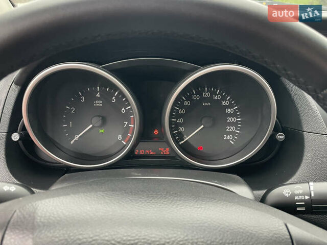 Черный Мазда 5, объемом двигателя 2 л и пробегом 210 тыс. км за 8100 $, фото 36 на Automoto.ua