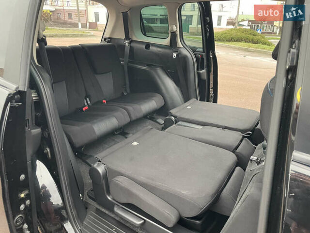 Черный Мазда 5, объемом двигателя 2 л и пробегом 210 тыс. км за 8100 $, фото 66 на Automoto.ua