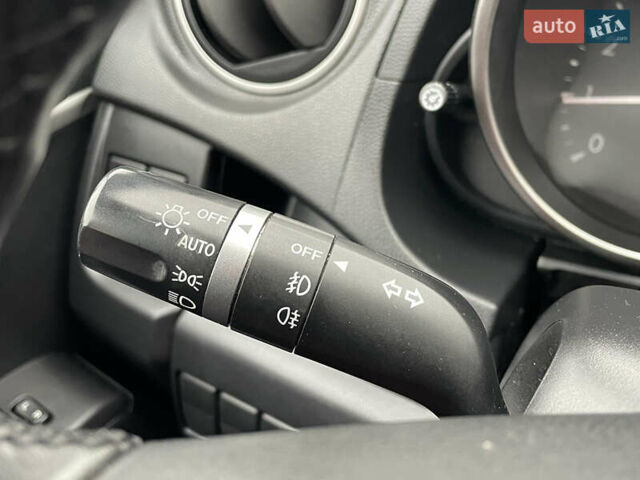 Черный Мазда 5, объемом двигателя 2 л и пробегом 210 тыс. км за 8100 $, фото 75 на Automoto.ua