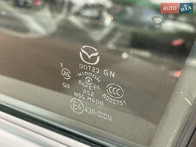 Черный Мазда 5, объемом двигателя 2 л и пробегом 210 тыс. км за 8100 $, фото 71 на Automoto.ua