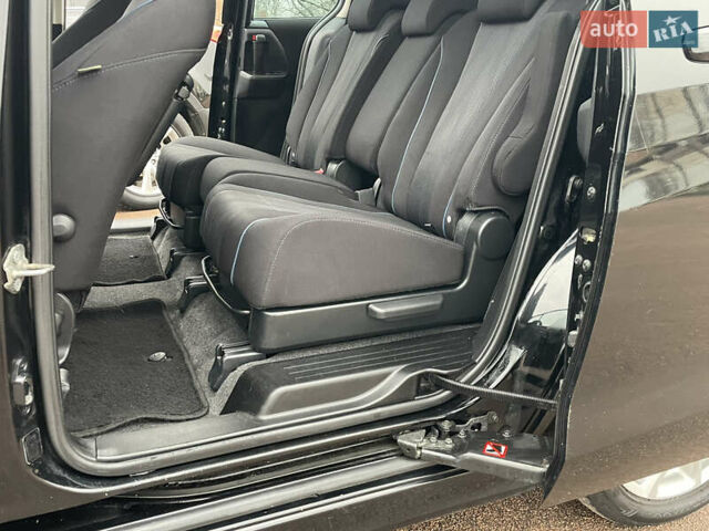 Черный Мазда 5, объемом двигателя 2 л и пробегом 210 тыс. км за 8100 $, фото 31 на Automoto.ua