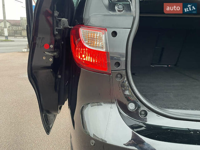 Черный Мазда 5, объемом двигателя 2 л и пробегом 210 тыс. км за 8100 $, фото 60 на Automoto.ua
