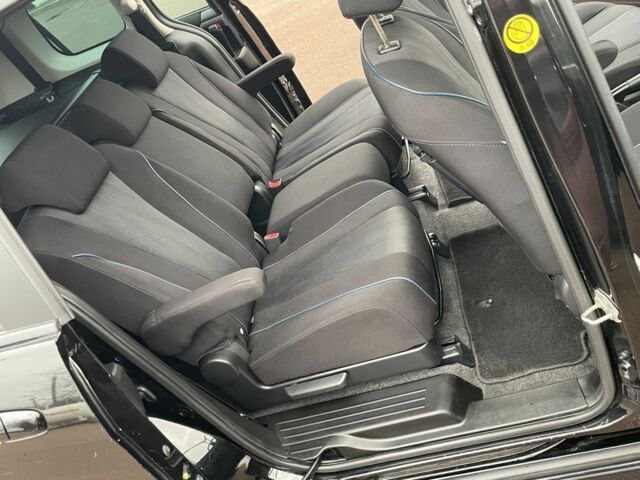 Чорний Мазда 5, об'ємом двигуна 2 л та пробігом 210 тис. км за 7950 $, фото 13 на Automoto.ua