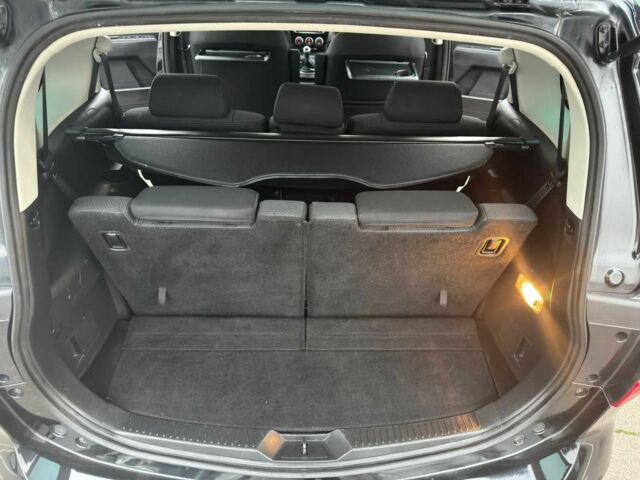 Черный Мазда 5, объемом двигателя 1.8 л и пробегом 171 тыс. км за 11000 $, фото 20 на Automoto.ua