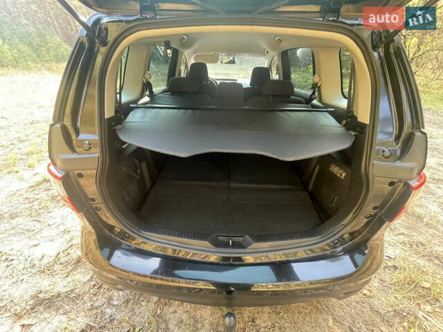 Чорний Мазда 5, об'ємом двигуна 1.8 л та пробігом 269 тис. км за 9000 $, фото 16 на Automoto.ua