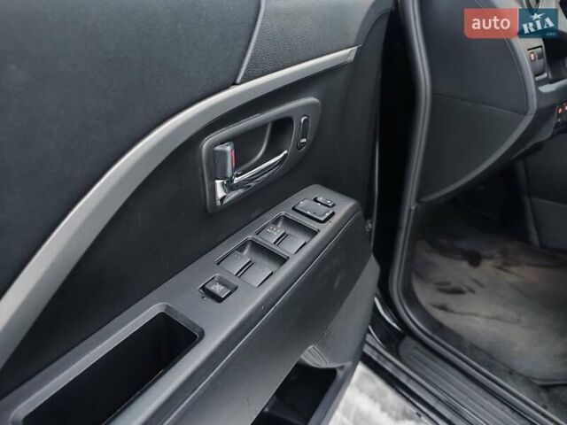 Чорний Мазда 5, об'ємом двигуна 2.5 л та пробігом 156 тис. км за 8600 $, фото 17 на Automoto.ua