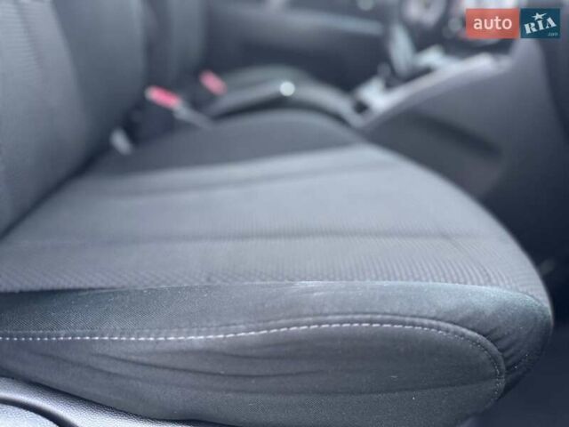 Черный Мазда 5, объемом двигателя 1.8 л и пробегом 171 тыс. км за 11000 $, фото 26 на Automoto.ua