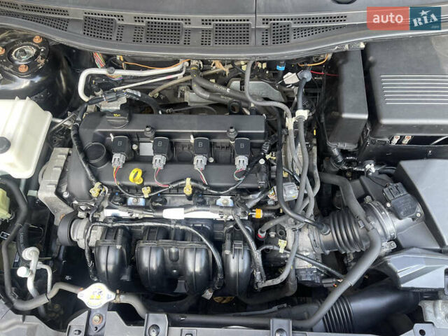 Чорний Мазда 5, об'ємом двигуна 1.8 л та пробігом 269 тис. км за 9000 $, фото 21 на Automoto.ua