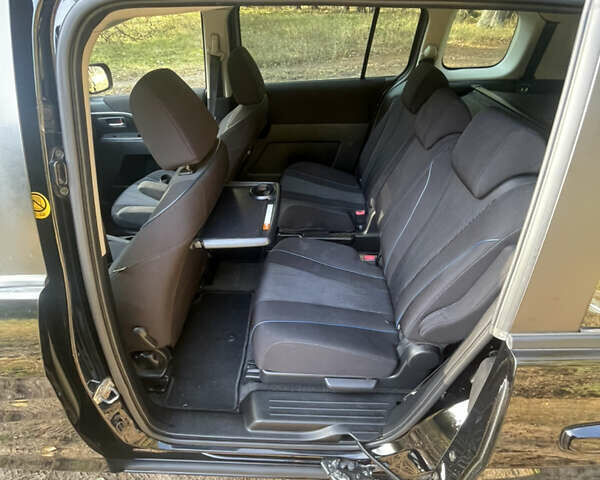 Чорний Мазда 5, об'ємом двигуна 1.8 л та пробігом 269 тис. км за 9000 $, фото 12 на Automoto.ua