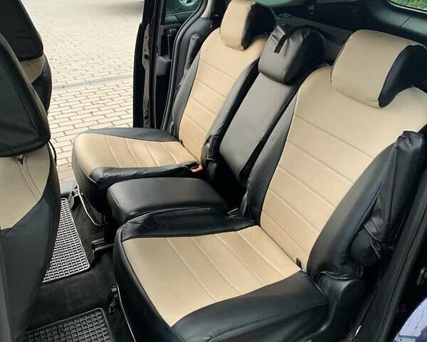 Фиолетовый Мазда 5, объемом двигателя 2 л и пробегом 179 тыс. км за 6400 $, фото 5 на Automoto.ua