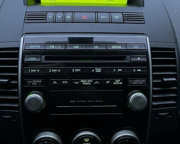 Фиолетовый Мазда 5, объемом двигателя 1.8 л и пробегом 250 тыс. км за 5700 $, фото 2 на Automoto.ua