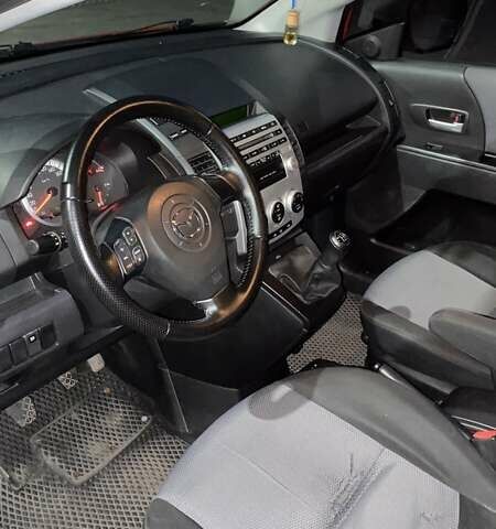 Красный Мазда 5, объемом двигателя 2 л и пробегом 320 тыс. км за 3900 $, фото 11 на Automoto.ua