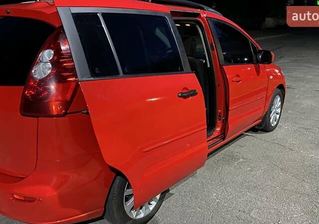 Красный Мазда 5, объемом двигателя 2 л и пробегом 320 тыс. км за 3900 $, фото 6 на Automoto.ua