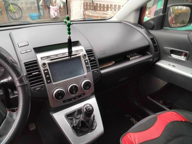 Красный Мазда 5, объемом двигателя 2 л и пробегом 210 тыс. км за 6500 $, фото 7 на Automoto.ua