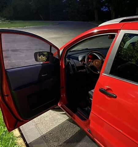 Красный Мазда 5, объемом двигателя 2 л и пробегом 320 тыс. км за 3900 $, фото 9 на Automoto.ua