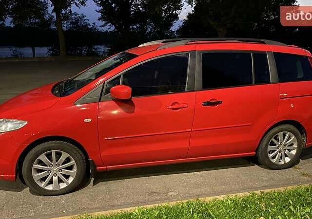 Красный Мазда 5, объемом двигателя 2 л и пробегом 320 тыс. км за 3900 $, фото 4 на Automoto.ua