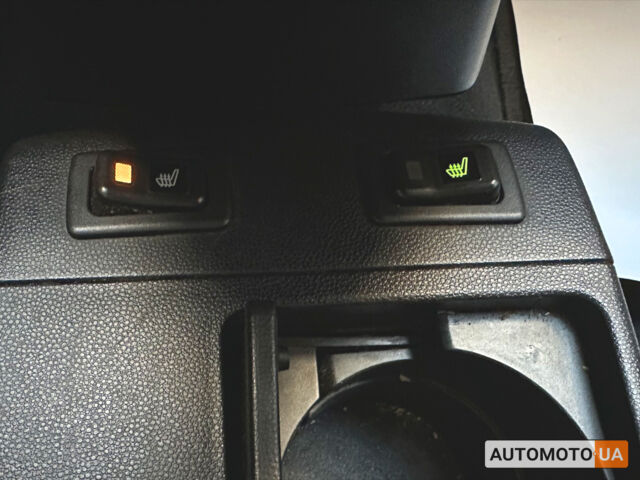 Красный Мазда 5, объемом двигателя 2 л и пробегом 287 тыс. км за 4999 $, фото 13 на Automoto.ua