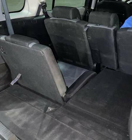 Красный Мазда 5, объемом двигателя 2 л и пробегом 320 тыс. км за 3900 $, фото 33 на Automoto.ua