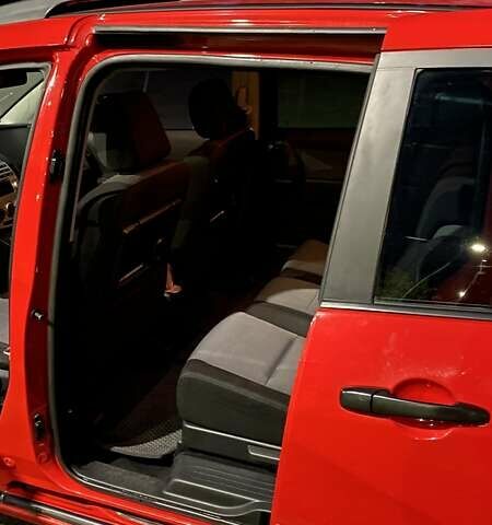 Красный Мазда 5, объемом двигателя 2 л и пробегом 320 тыс. км за 3900 $, фото 13 на Automoto.ua