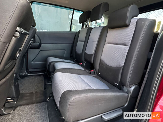 Красный Мазда 5, объемом двигателя 2 л и пробегом 287 тыс. км за 4999 $, фото 17 на Automoto.ua