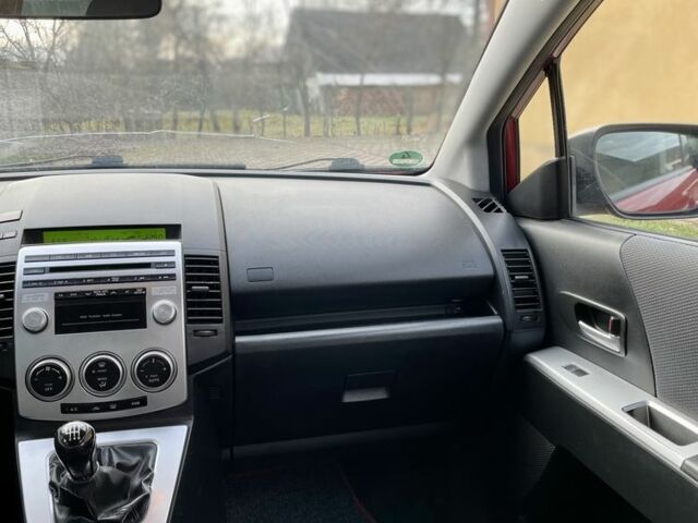 Красный Мазда 5, объемом двигателя 2 л и пробегом 290 тыс. км за 4300 $, фото 10 на Automoto.ua