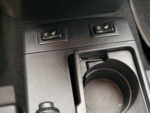 Красный Мазда 5, объемом двигателя 2 л и пробегом 214 тыс. км за 5800 $, фото 11 на Automoto.ua