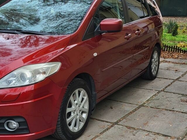 Красный Мазда 5, объемом двигателя 2 л и пробегом 214 тыс. км за 5800 $, фото 1 на Automoto.ua
